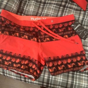 Hurley womens boardshorts: size 5
